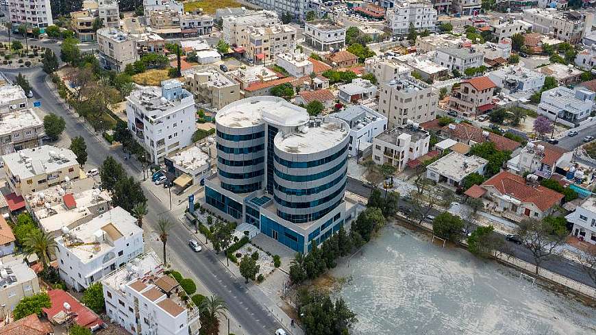 Commercial building for sale/Nicosia