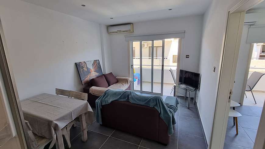 1 bdrm flat for sale/Larnaca centre