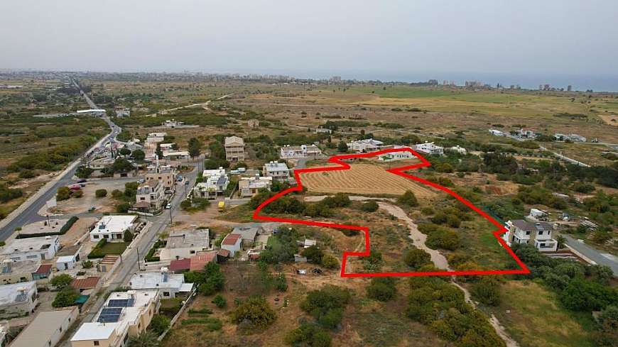 Shared field in Deryneia, Famagusta