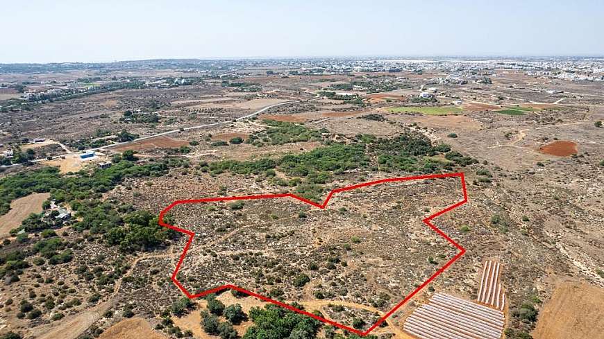 Shared agricultural field in Paralimni, Famagusta