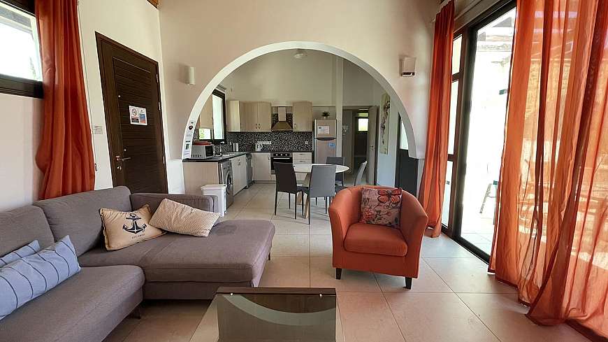 2 Bdrm Villa for Sale In Ayia Thekla