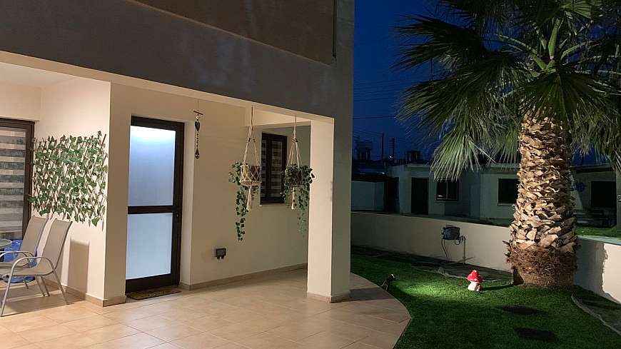 2 bdrm ground floor apartment for sale/Kokkines