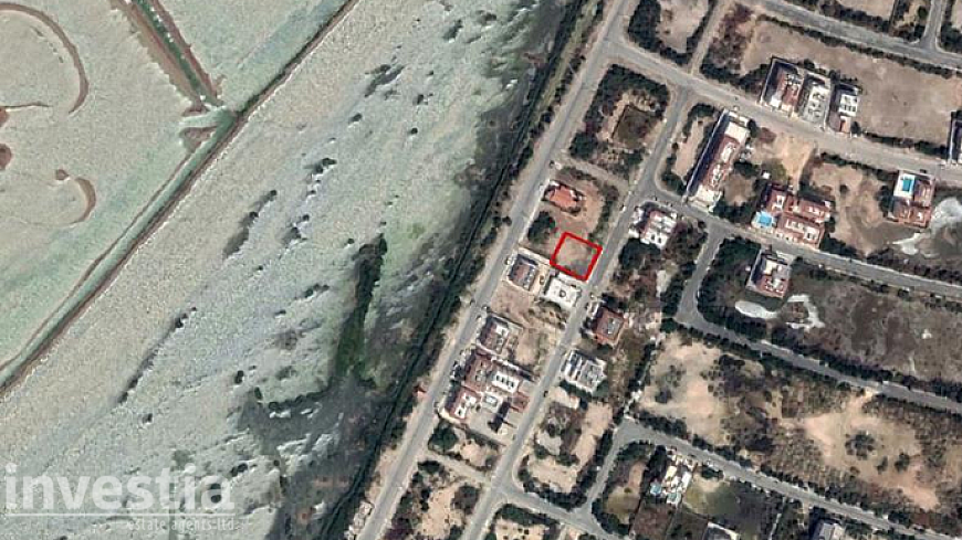 PLOT IN PARALIMNI