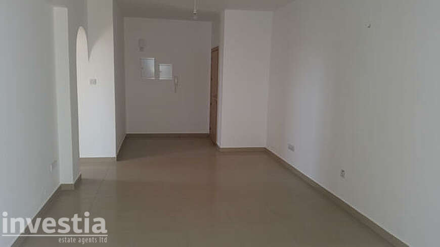 2 bed apt/ Pyla