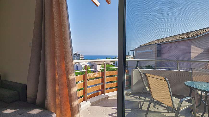 One bedroom panoramic sea view apartment in Limassol for Rent