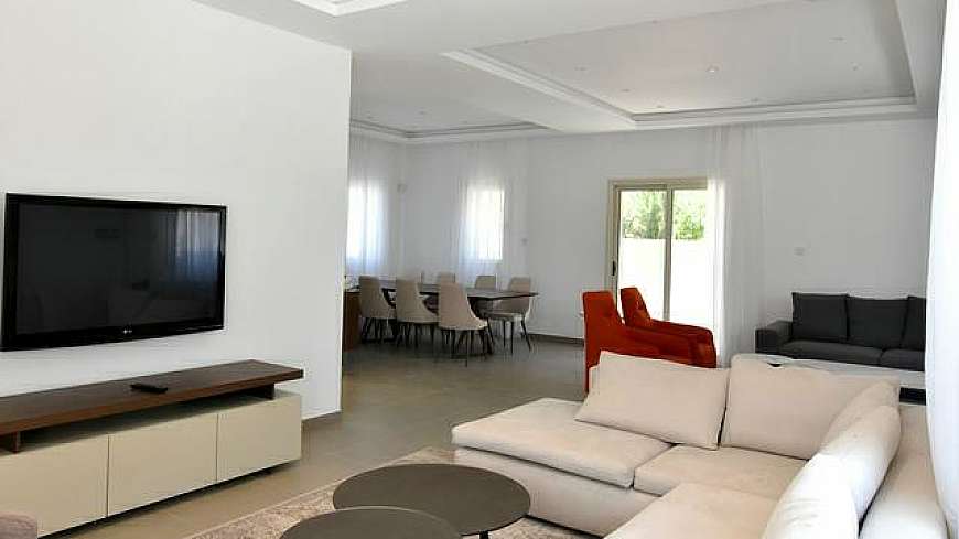 luxury modern 5 Bedroom villa for Rent In Limassol