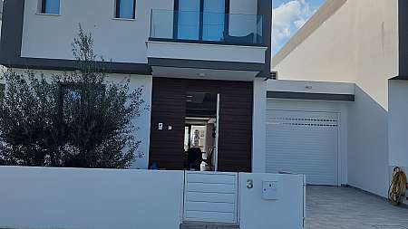 3 bdrm house for sale/Livadhia
