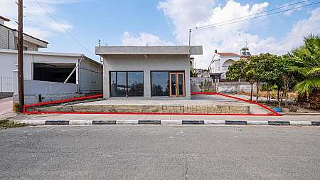 Single-storey building in Anglisides, Larnaca