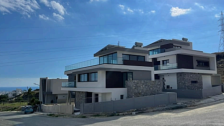 4 bedroom house For Sale In Agia Fyla, Limassol