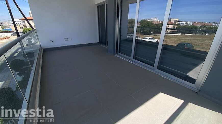 2 plus 1 bdrm apartment/Dhrosia