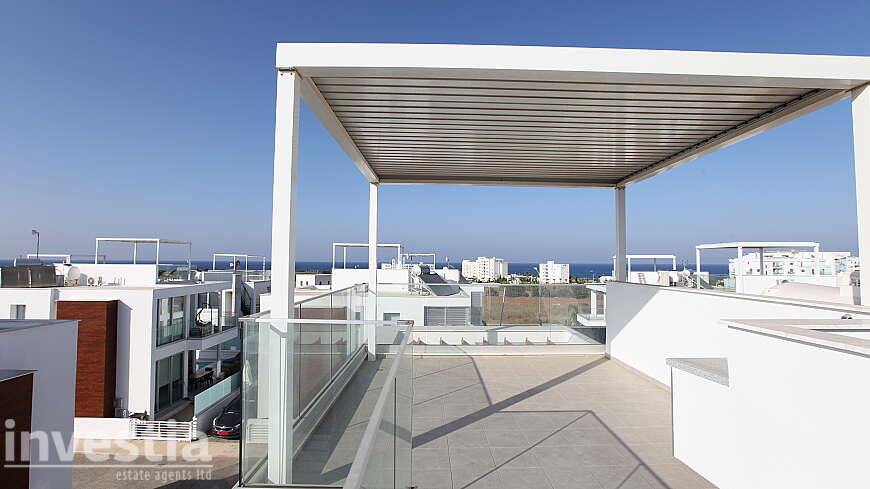 4 Bedroom Villa For Sale in Protaras