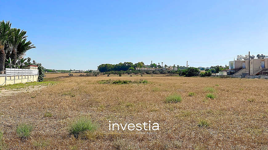 Land for sale ,Pervolia Larnaca Cyprus.