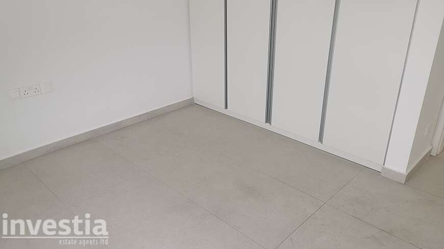 2 bdrm apts/Mackenzie