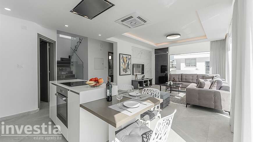 4 Bedroom Villa For Sale in Protaras