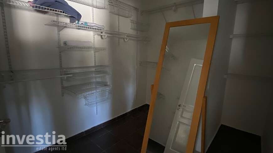 5 bdrm villa for rent/Pyla