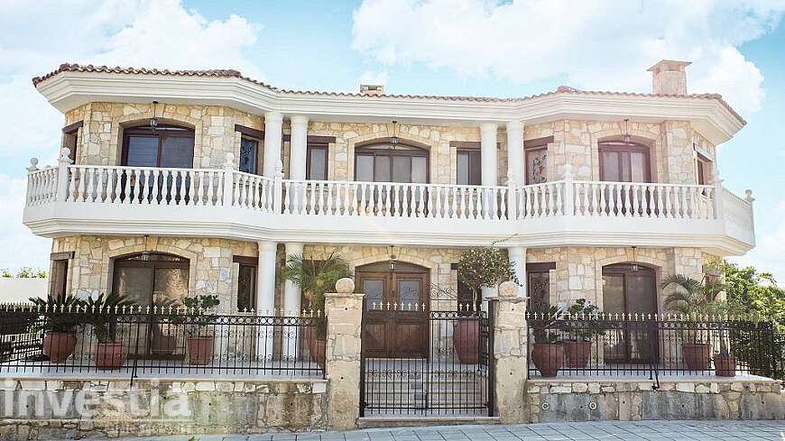 6-bedroom House For Sale In Agia Fyla, Limassol