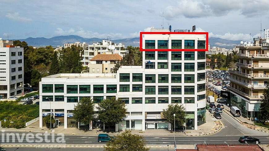 Office on the 6th floor in Agioi Omologites, Nicosia
