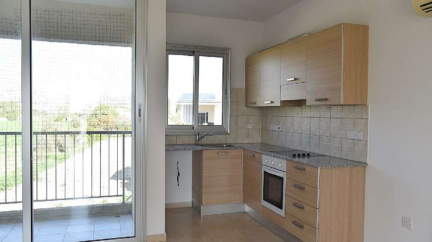 2 bdrm flat for sale/Alethriko