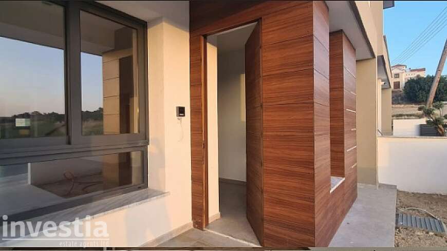 3 bdrm house/Krassas area