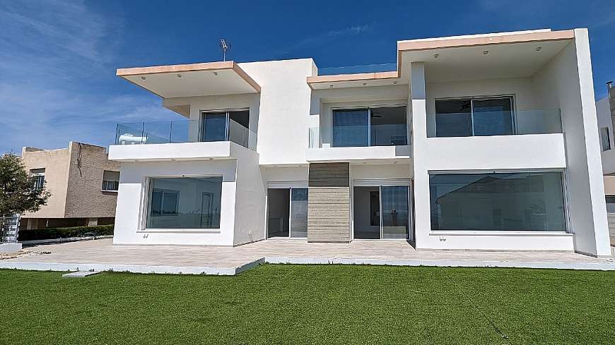 Three Bedroom House, Agia Fyla / Limassol