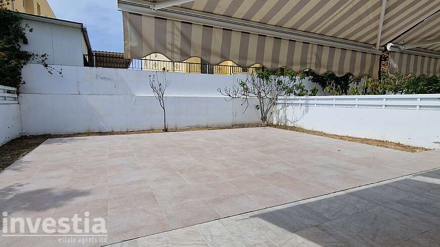 4 bdrm house for rent/Livadhia