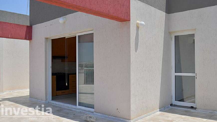 2 bdrm flat for sale/Kokkines