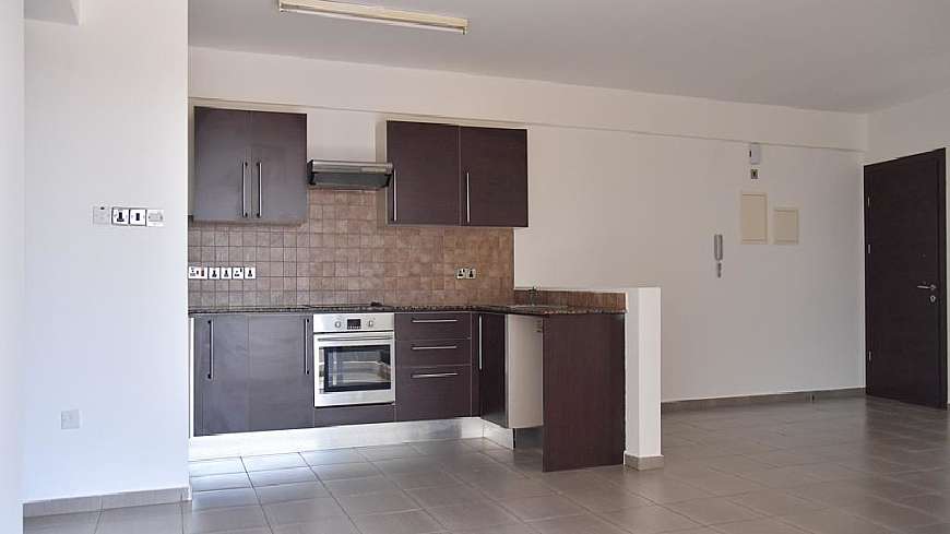 1 bdrm flat for sale/Limassol road