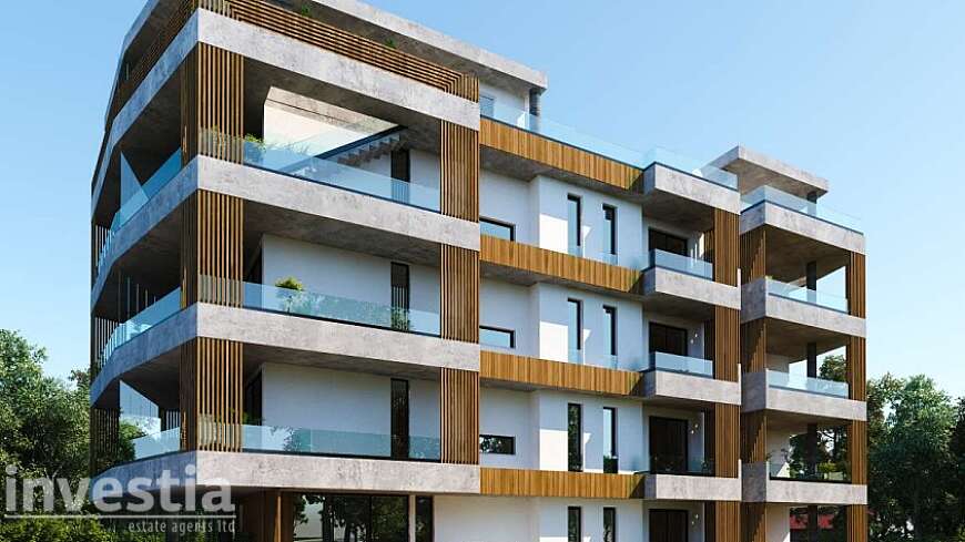 1/2 bdrm apartments for sale/Kamares