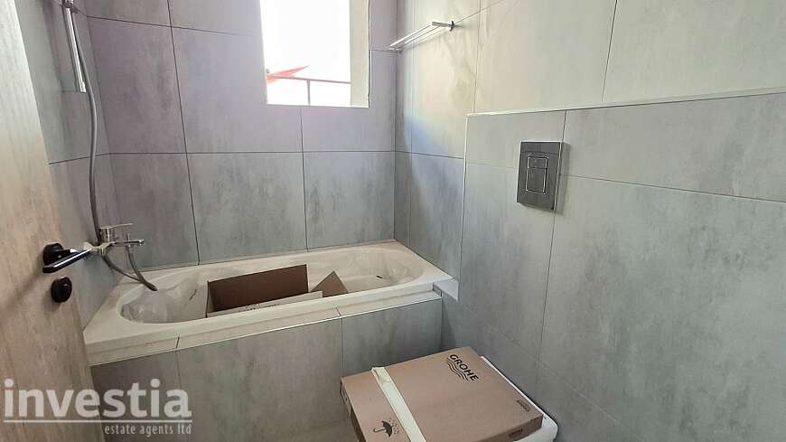 2 bdrm flat for sale/Livadhia