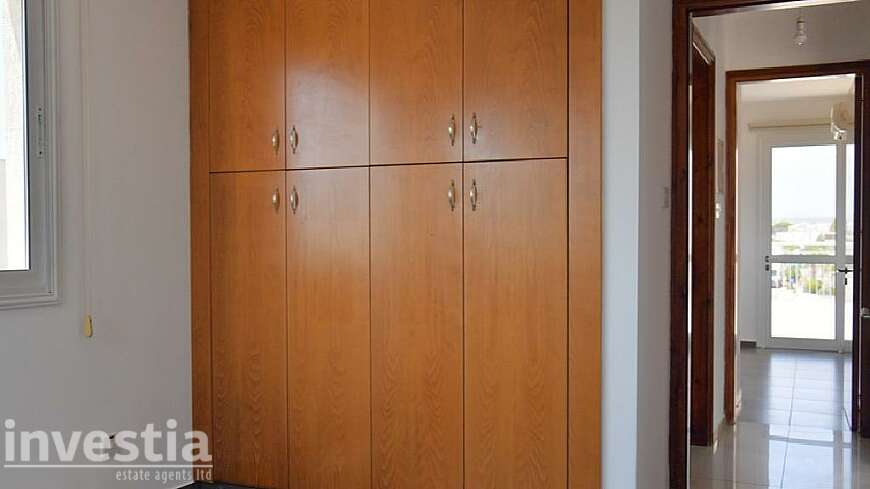 2 bdrm flat for sale/Kokkines