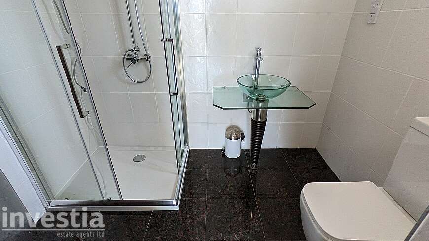 5 bdrm beachfront villa for sale/Protaras