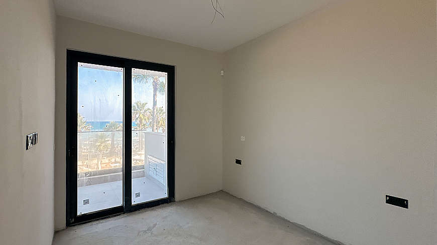 One Bedroom Beachfront Apartment For Sale, Larnaca Bay,Dhekelia Road.