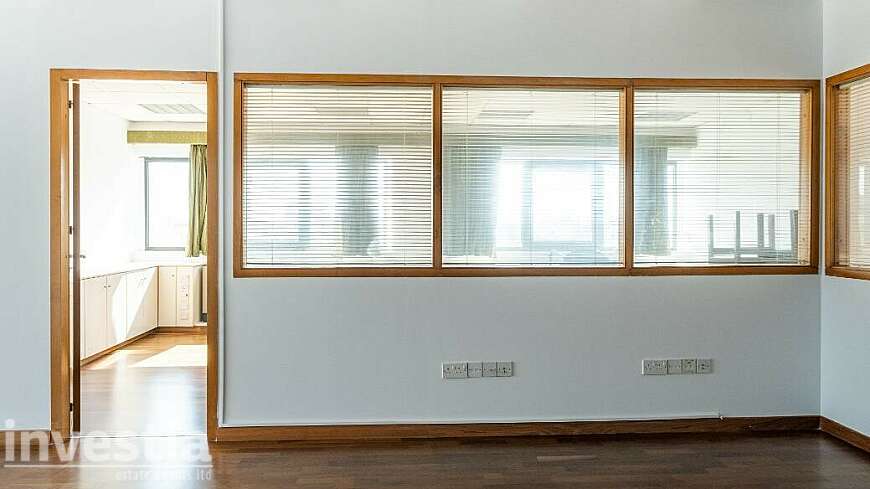Office on the 6th floor in Agioi Omologites, Nicosia