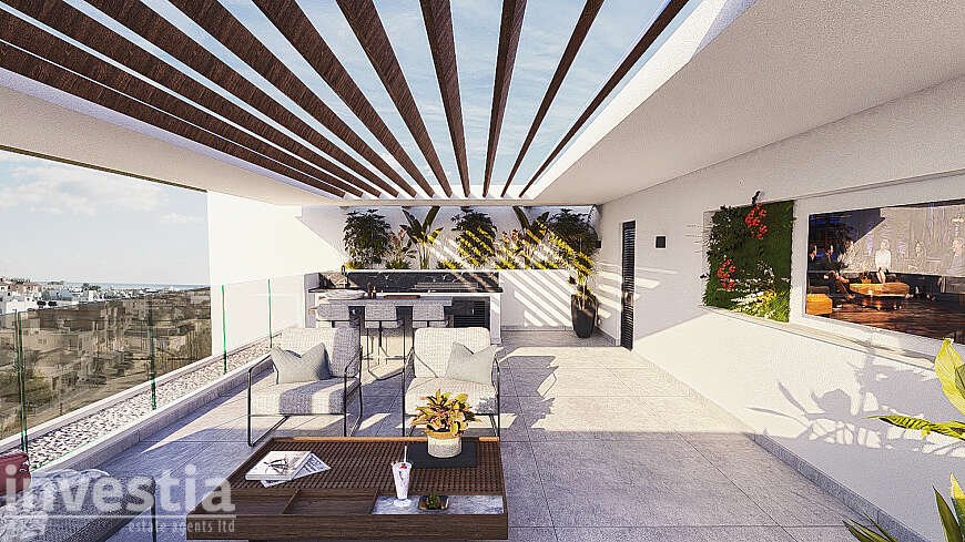 2 bdrm penthouse apts/center