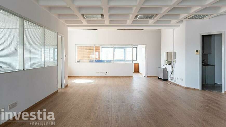 Office on the 5th floor in Agioi Omologites, Nicosia