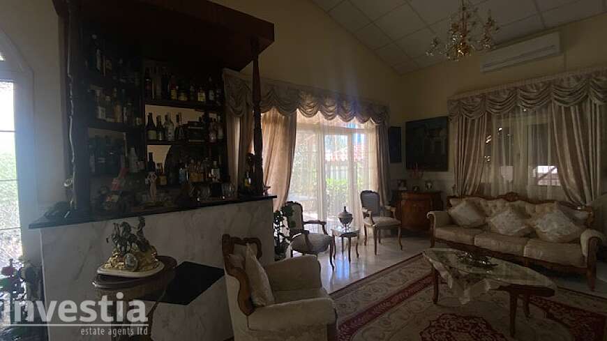 4 bdrm house for rent/Oroclini