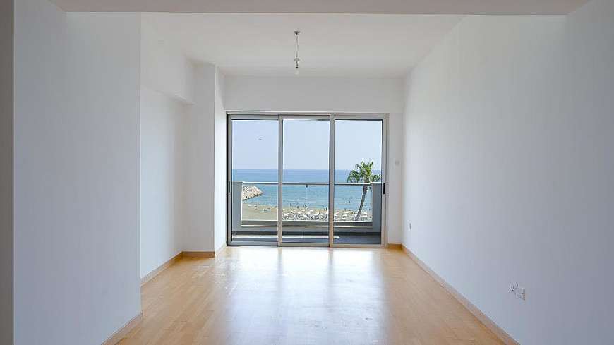 2 bdrm apts/Phinikoudes