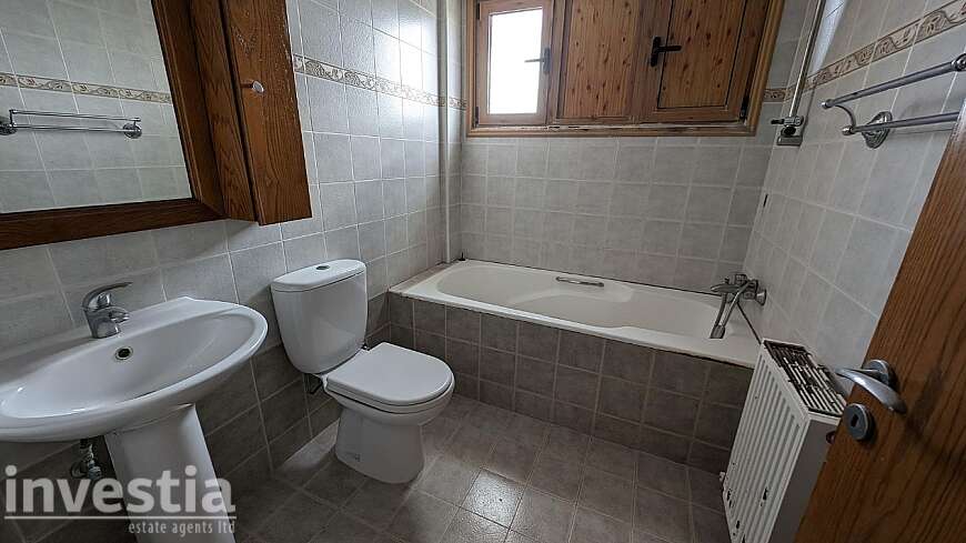 Charming Ground floor house with basement, in Maroni, Larnaca