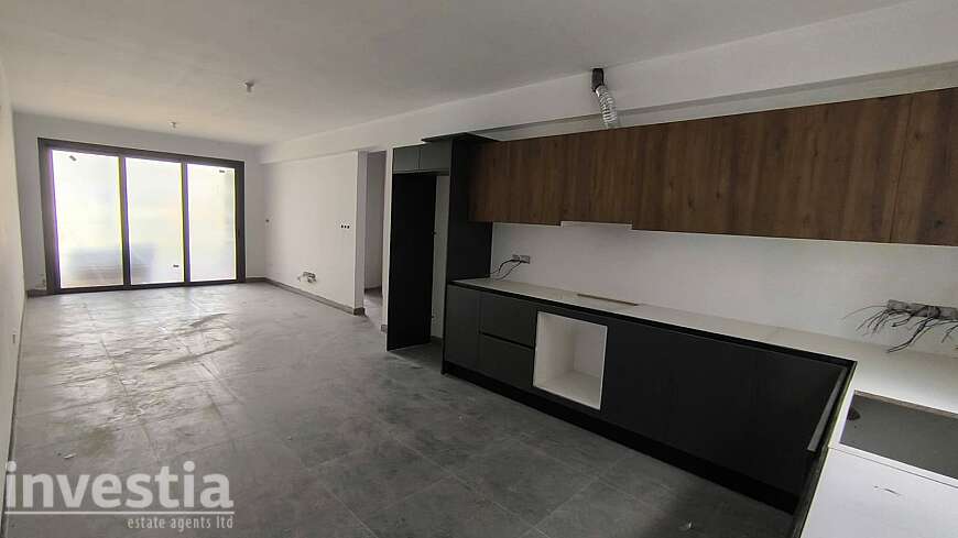 2 bdrm apt for sale/Livadhia