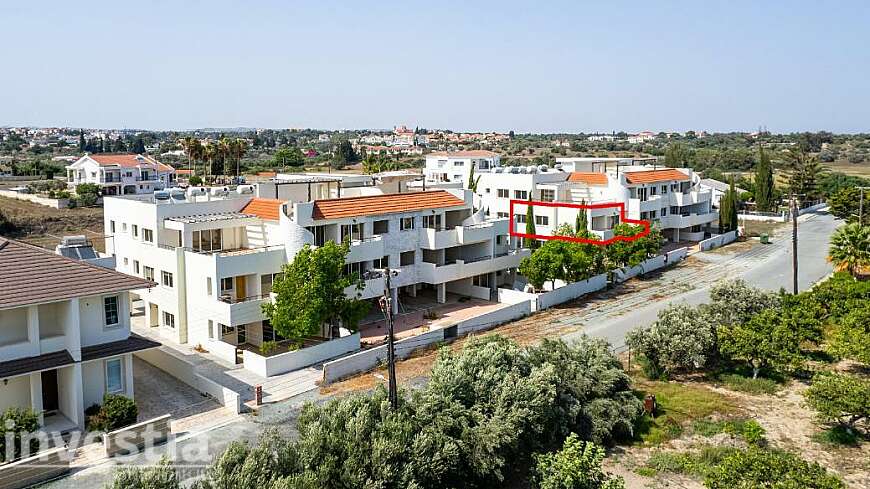 2 bdrm flats for sale/Mazotos