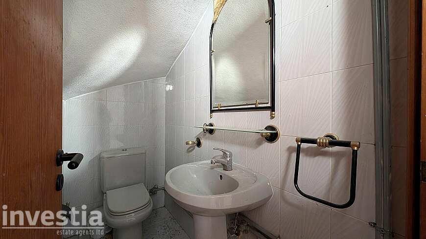 2 bdrm maisonette for sale/Oroclini