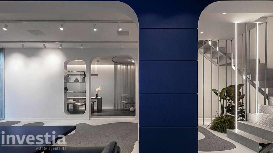 Office for rent/center