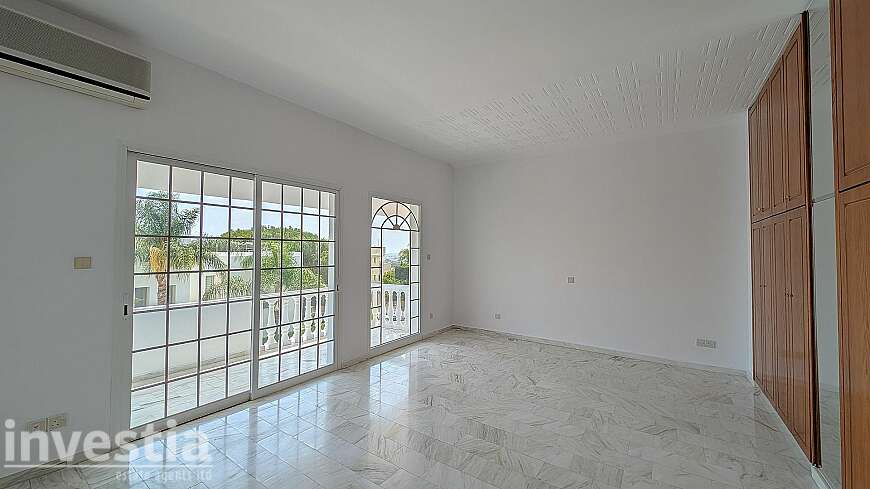 4 bdrm villa for sale/Limassol