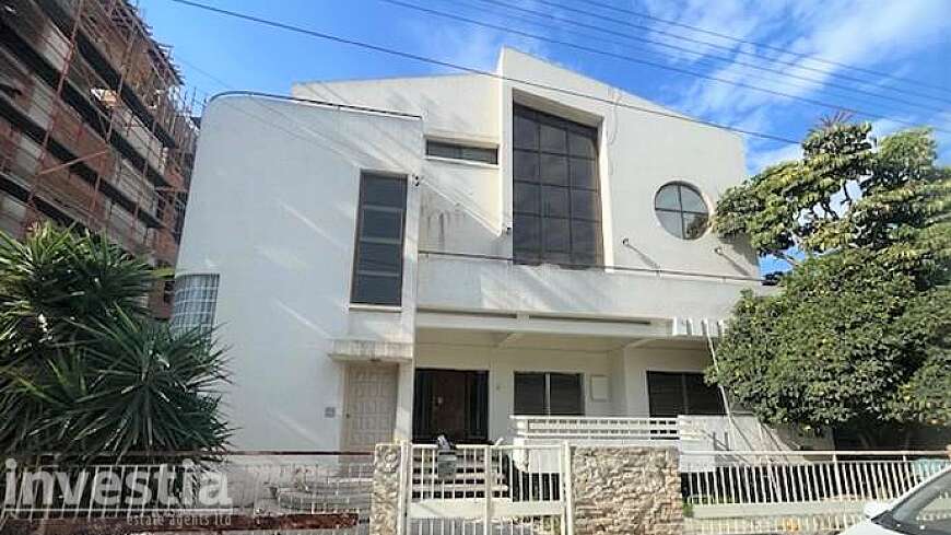 3 Bedroom Apartment For Sale in Ayios Nikolaos, Larnaca