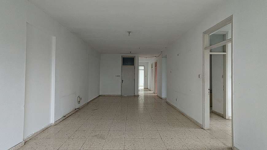 3 bdrm flat for sale/Nicosia