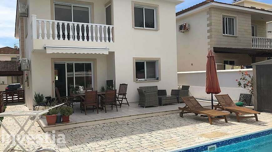 4 bdrm house/Dhekelia rd