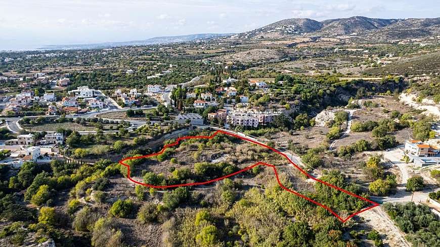Residential field in Mesogi, Paphos