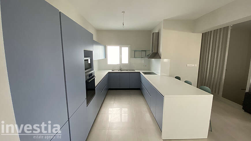 Modern 3-Bedroom Apartment with Pool & Gym Access In Limassol Touristic Area