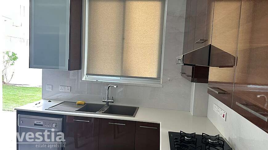 3 bdrm villa for rent/Livadhia