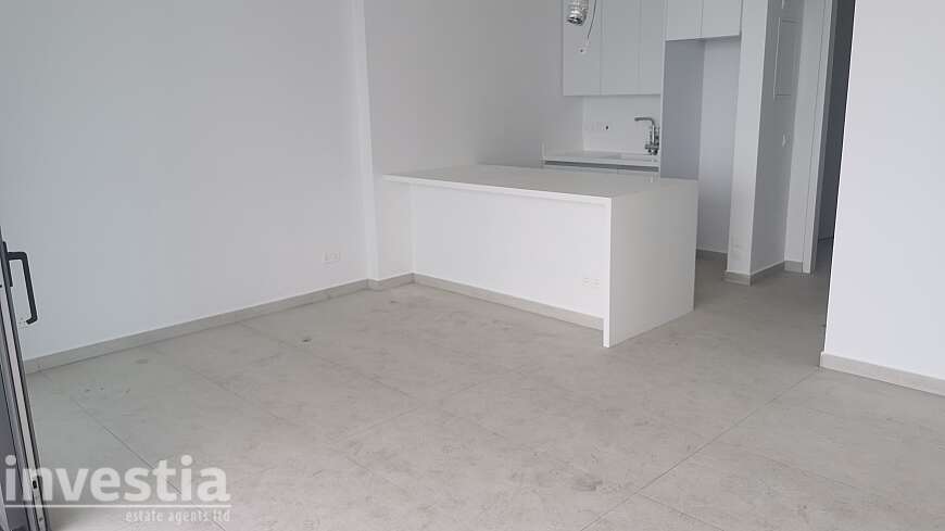 2 bdrm apts/Mackenzie